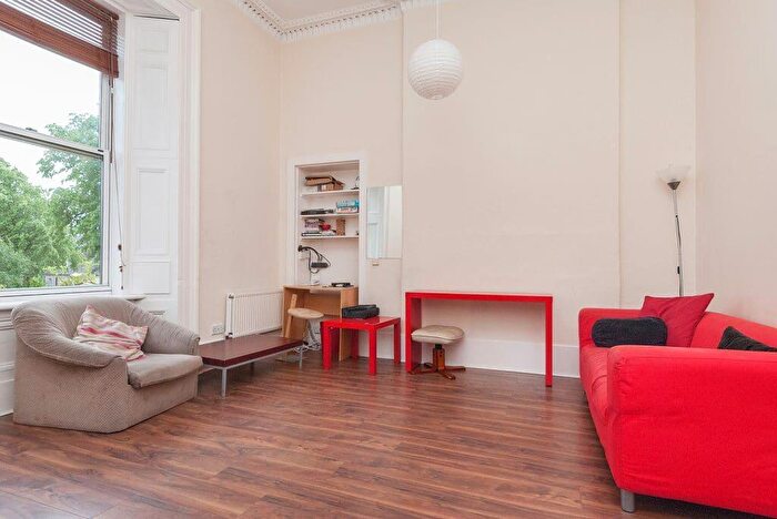 6 Bedroom Flat To Rent In Lt Salisbury Place, Edinburgh, EH9