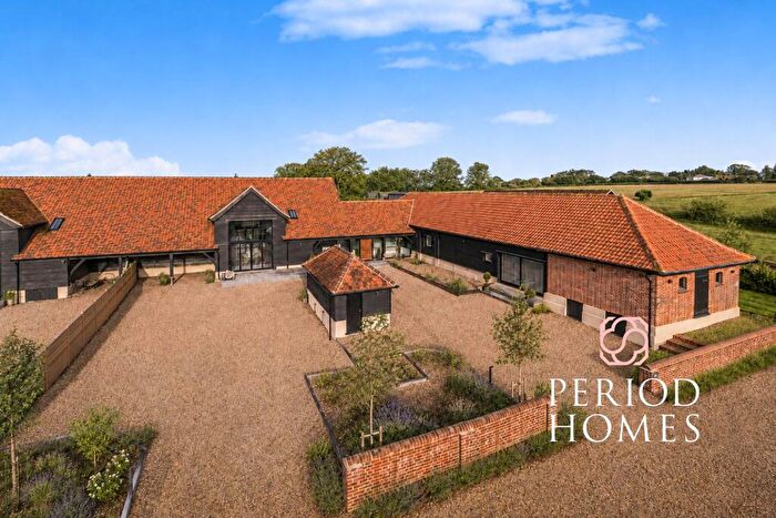 5 Bedroom Barn Conversion For Sale In Wardens Hall Estate, Willingale, CM5