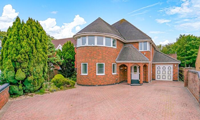 4 Bedroom Detached House For Sale In Derby Avenue, Skegness, PE25