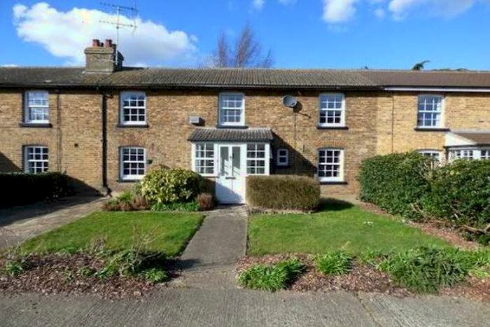 2 Bedroom Cottage To Rent In Rectory Road Orsett, Grays, RM16