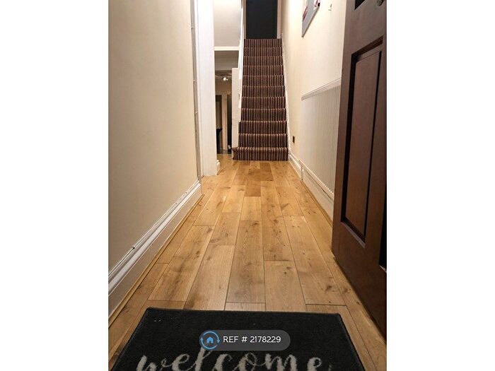 3 Bedroom Terraced House To Rent In Bannockburn Road, London, SE18