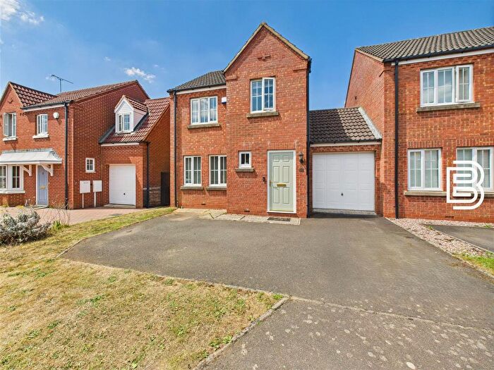 3 Bedroom Detached House For Sale In Durrell Drive, Cawston, Rugby, CV22