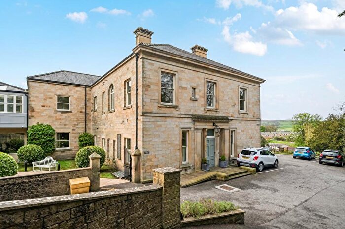 2 Bedroom Retirement Property For Sale In Carleton Road, Skipton, Uk, BD23