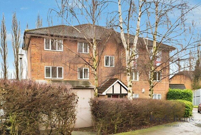 1 Bedroom Apartment For Sale In Cumberland Place, London, SE6