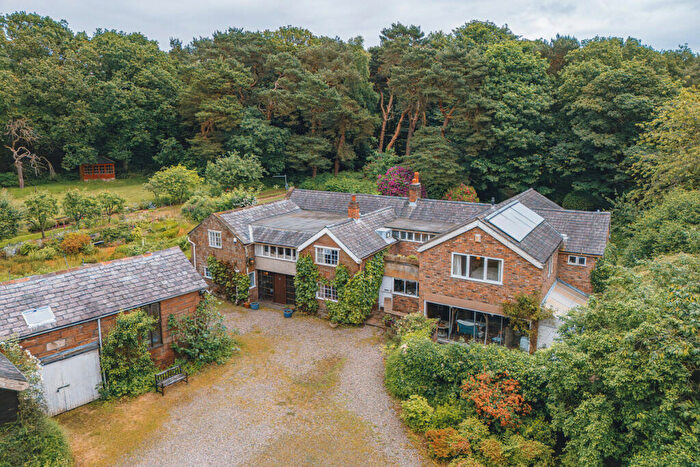 9 Bedroom Detached House For Sale In Mill Lane, Burton, Neston, Wirral, CH64