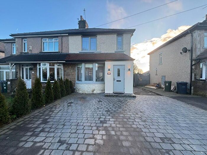 3 Bedroom Semi Detached House For Sale In Vale Grove, Queensbury, BD13