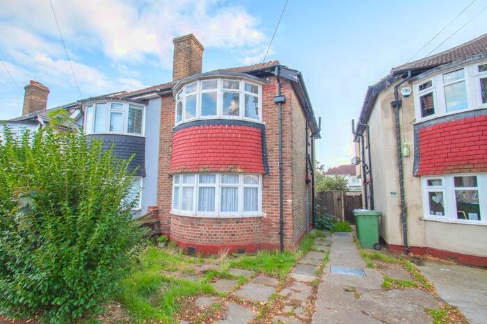 3 Bedroom Semi-Detached House To Rent In Swanley Road, Welling, Kent, DA16