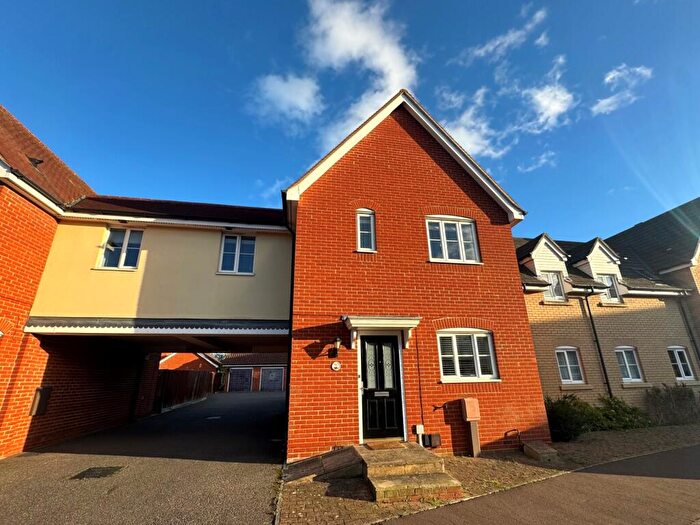 3 Bedroom Link Detached House To Rent In Gavin Way, Colchester, CO4