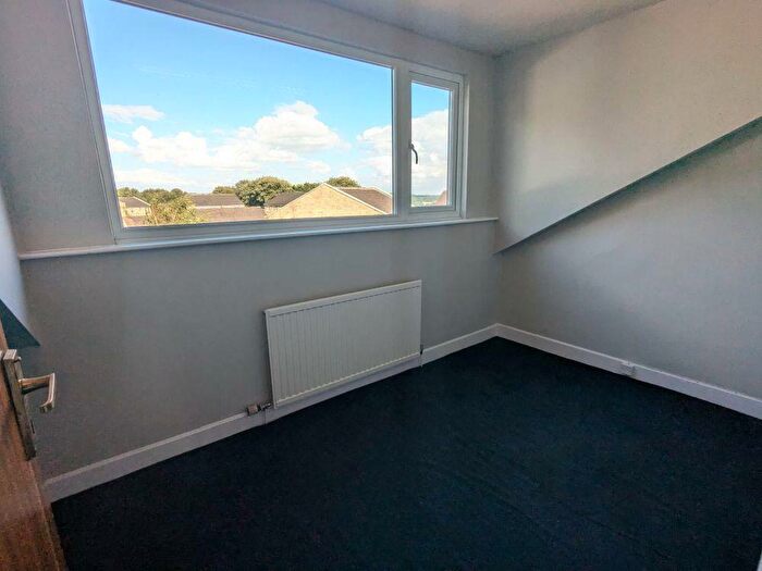 2 Bedroom House For Sale In High Street, Idle, Bradford, BD10