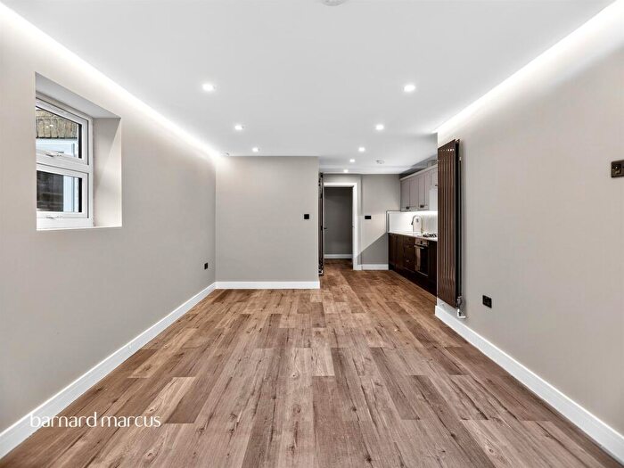 3 Bedroom Flat For Sale In Windmill Road, Croydon, CR0