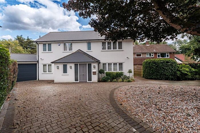 3 Bedroom Detached House To Rent In Kendal Avenue, Epping, CM16