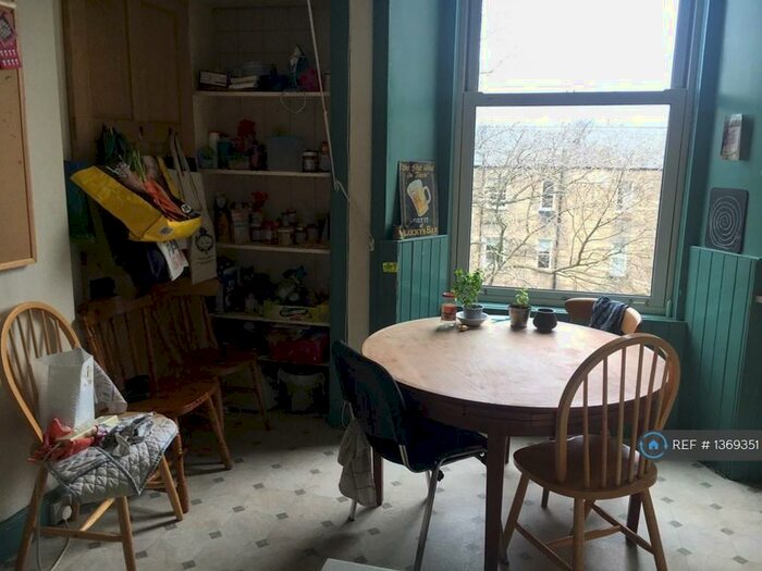 4 Bedroom Flat To Rent In Glengyle Terrace, Edinburgh, EH3