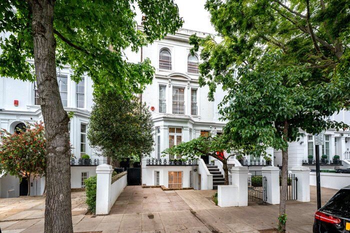 6 Bedroom Detached House To Rent In Scarsdale Villas, Kensington, London, W8