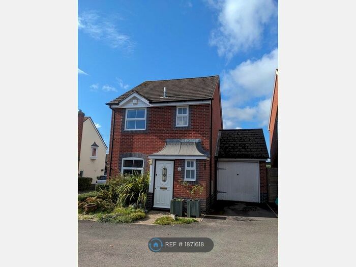 3 Bedroom Detached House To Rent In Ludlow Close, Newbury, RG14