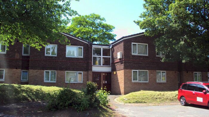 2 Bedroom Flat To Rent In Tyber Drive, Handsworth Wood, Birmingham, B20