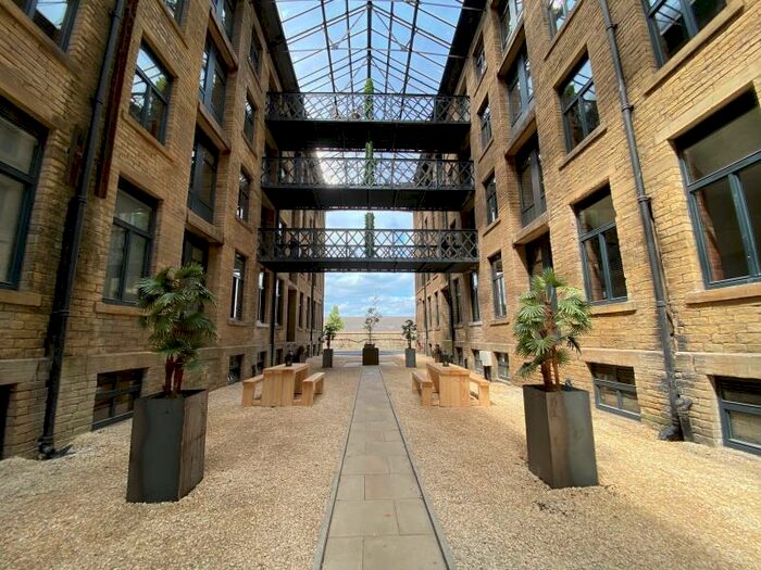 2 Bedroom Apartment To Rent In Conditioning House, Cape Street, Bradford, West Yorkshire, BD1