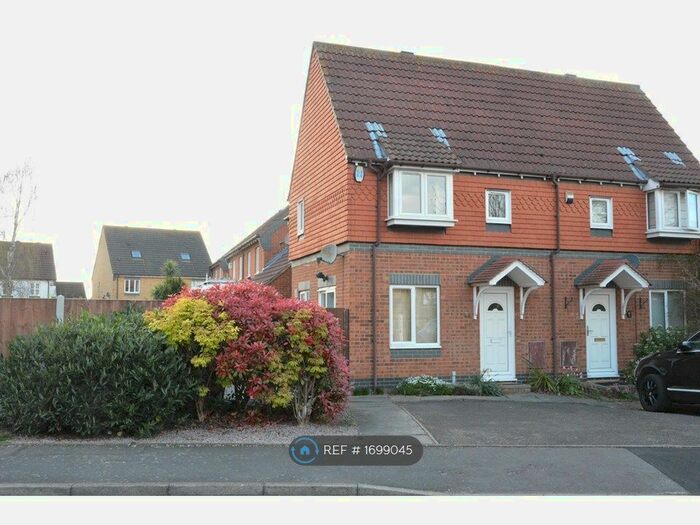 1 Bedroom Semi-Detached House To Rent In Pasteur Drive, Harold Wood, Romford, RM3