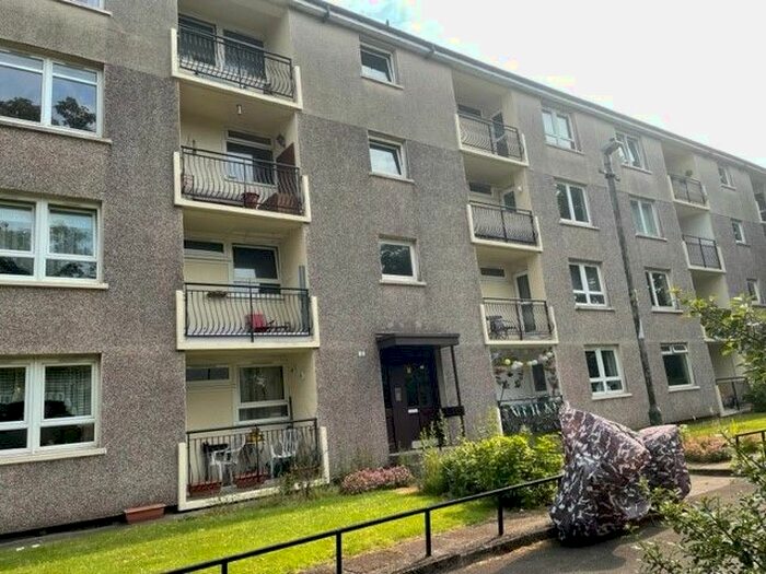 2 Bedroom Flat To Rent In Dalbeth Road, Tollcross, Glasgow, G32