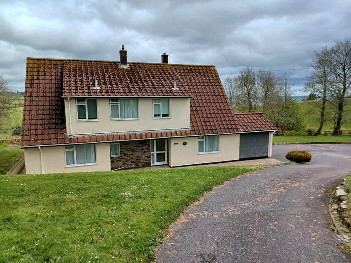 4 Bedroom Detached House For Sale In , PL13