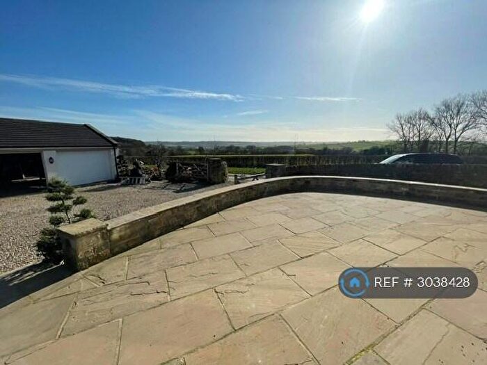 4 Bedroom Semi-Detached House To Rent In Swindon Bank, Harrogate, HG3