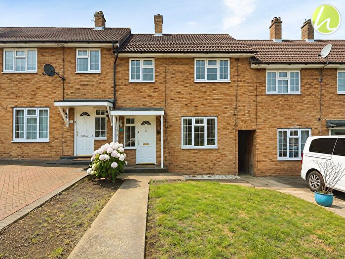 3 Bedroom Terraced House For Sale In Mountfield Close, Stanford-Le-Hope, SS17