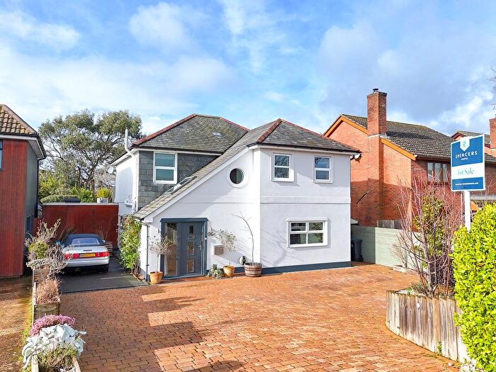 5 Bedroom Detached House For Sale In Pittmore Road, Burton, Christchurch, BH23