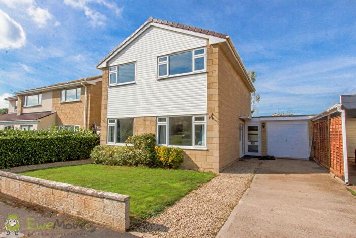 4 Bedroom Link Detached House To Rent In Three Sisters Lane, Prestbury, Cheltenham, GL52