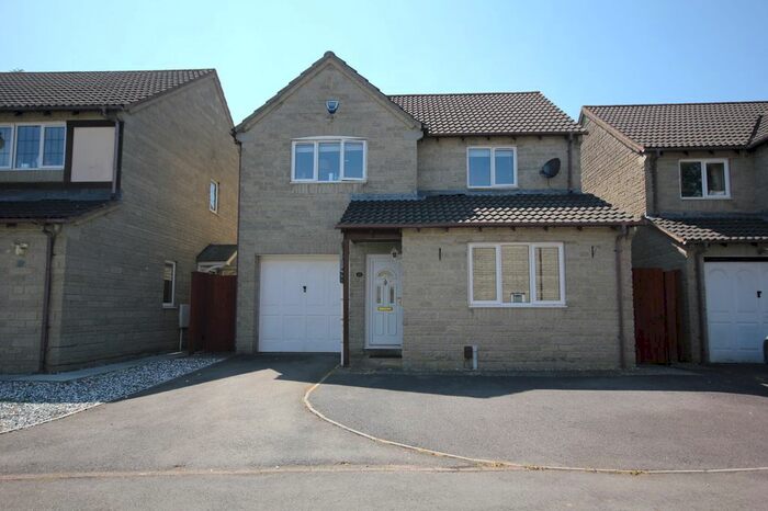 4 Bedroom Detached House To Rent In Cornfield Close, Bradley Stoke, BS32