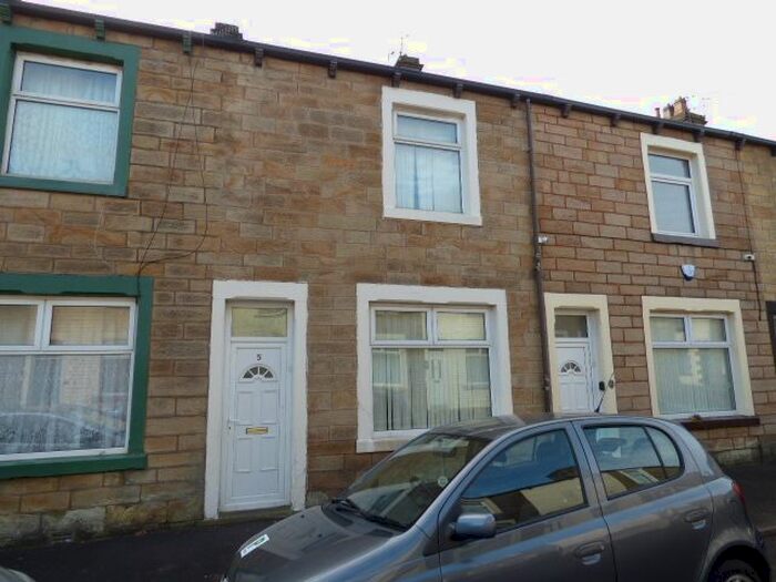 3 Bedroom Terraced House To Rent In Lawn Street, Burnley, BB10