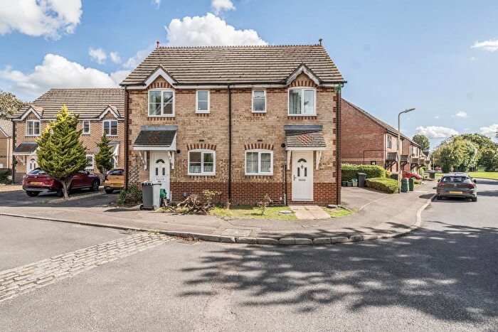 2 Bedroom Semi-Detached House For Sale In Glebelands, Thatcham, RG19