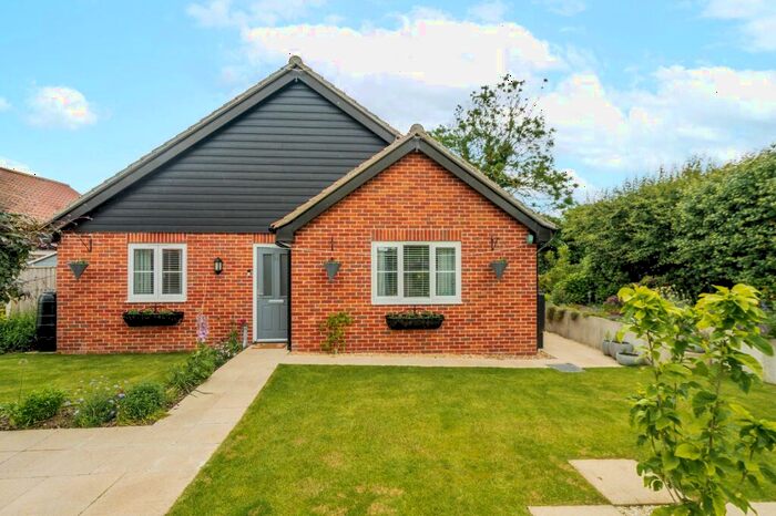 3 Bedroom Detached Bungalow For Sale In Pastures Loke, North Tuddenham, NR20