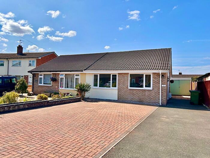 2 Bedroom Semi-Detached Bungalow For Sale In Broomfield Road, Newport, TF10