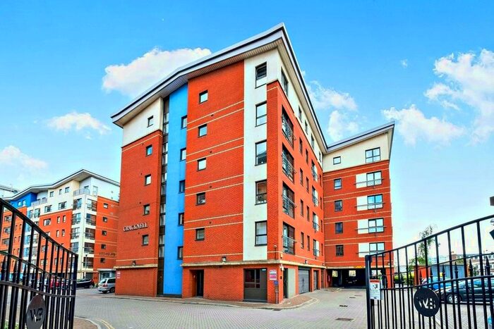 2 Bedroom Flat To Rent In Millsands, Sheffield, S3