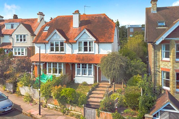 4 Bedroom Semi Detached House For Sale In The Avenue, Lewes, BN7