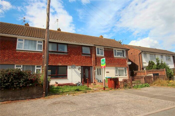 3 Bedroom Terraced House To Rent In Beaconsfield Road, Wick, Littlehampton, West Sussex, BN17