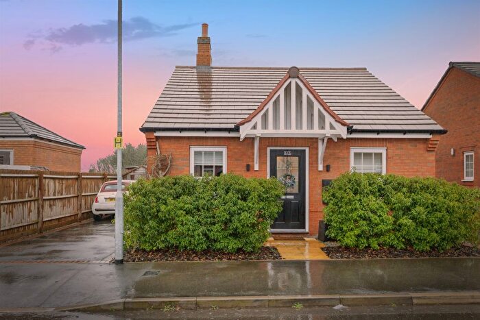 2 Bedroom Detached Bungalow For Sale In Shiel Road, Lubbesthorpe, Leicester, LE19