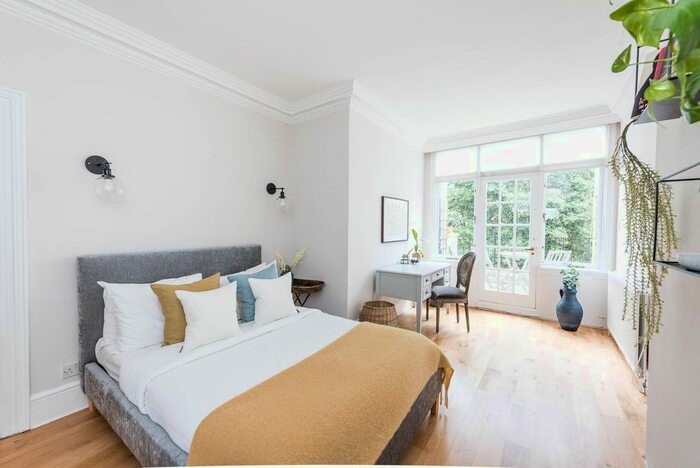 5 Bedroom Property To Rent In Pelham Street, South Kensington, London, SW7