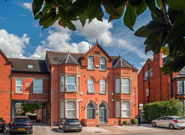 2 Bedroom Apartment For Sale In Musters Road, West Bridgford, NG2