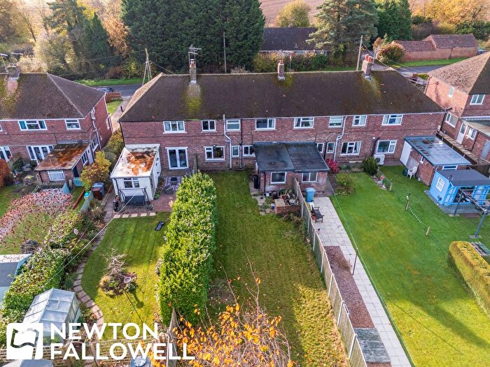 3 Bedroom Terraced House For Sale In Clinton Rise, Gamston, DN22