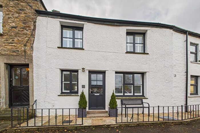 2 Bedroom Cottage To Rent In Cowan Bridge, Carnforth, Lancashire, LA6