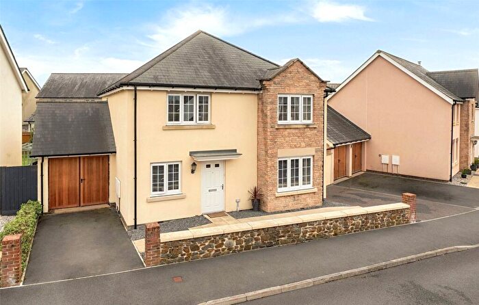 4 Bedroom Detached House For Sale In Barracks Road, Fremington, Barnstaple, Devon, EX31