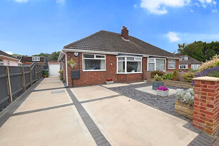2 Bedroom Semi-Detached Bungalow For Sale In Pagehall Close, Grimsby, DN33