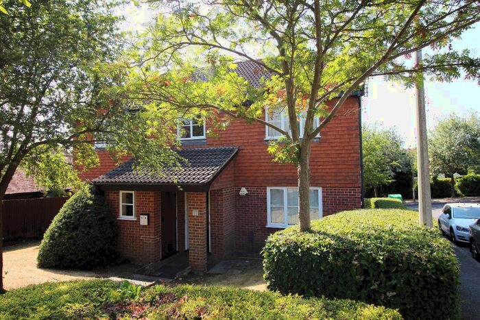 1 Bedroom Flat To Rent In Hunts Farm Close, Borough Green, TN15