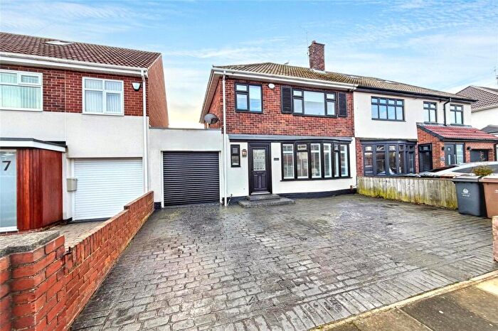 3 Bedroom Semi Detached House For Sale In Ealing Drive, Tynemouth, NE30