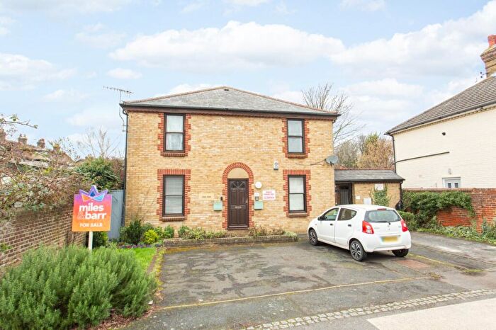 1 Bedroom Flat For Sale In Ospringe Street, Faversham, Kent, ME13