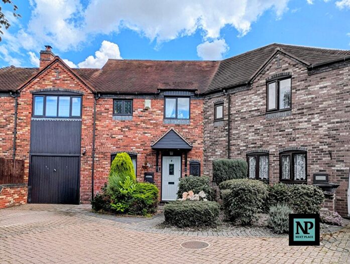 3 Bedroom Barn Conversion For Sale In Wessex Court, Shuttington, B79
