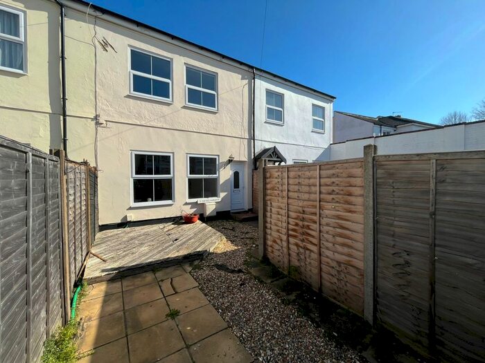 3 Bedroom Terraced House To Rent In The Old Warehouse, Gladys Avenue, Hampshire, PO2