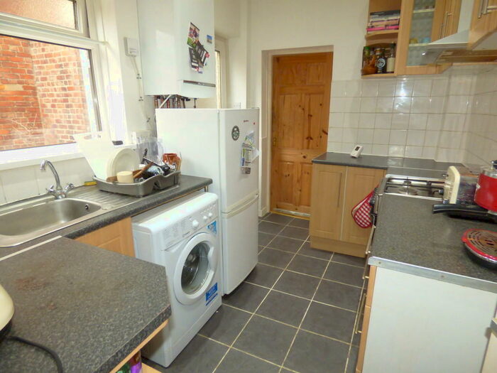2 Bedroom Apartment To Rent In King John Street, Heaton, NE6