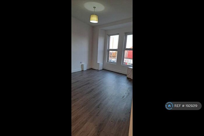 Studio To Rent In Walton Hall Avenue, Liverpool, L4