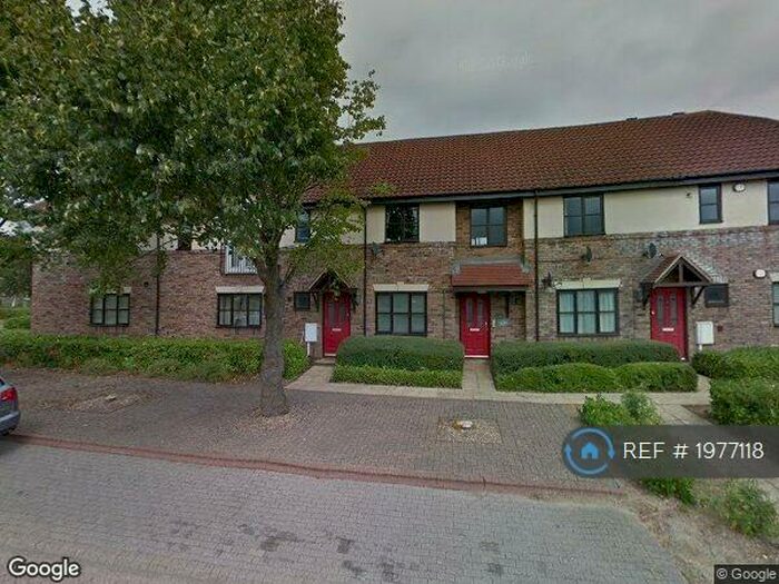 2 Bedroom Flat To Rent In Shenley Lodge, Milton Keynes, MK5